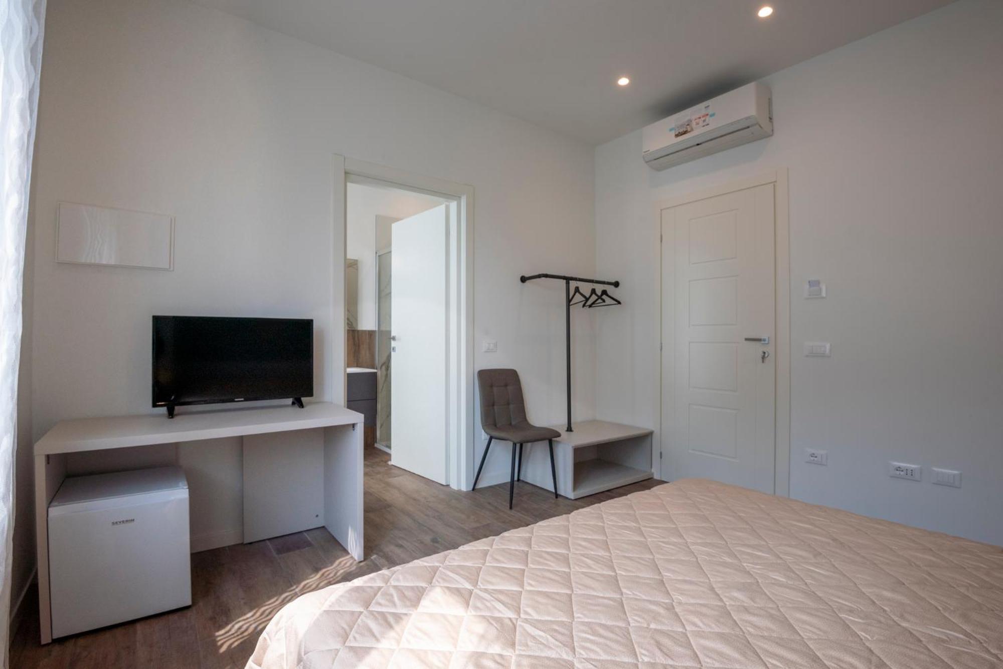 Iarsera Rooms And Apartment Лукка Екстер'єр фото