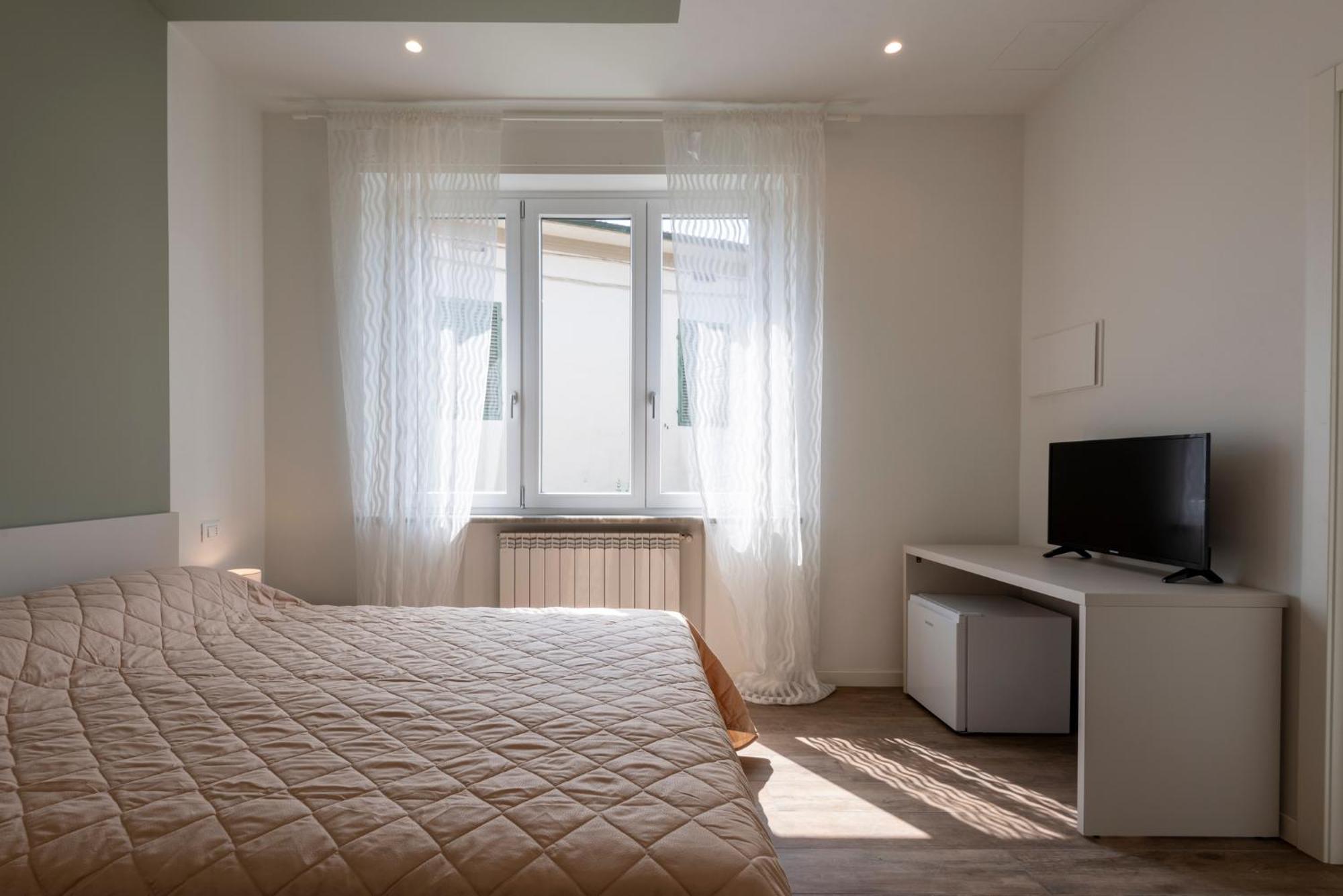 Iarsera Rooms And Apartment Лукка Екстер'єр фото