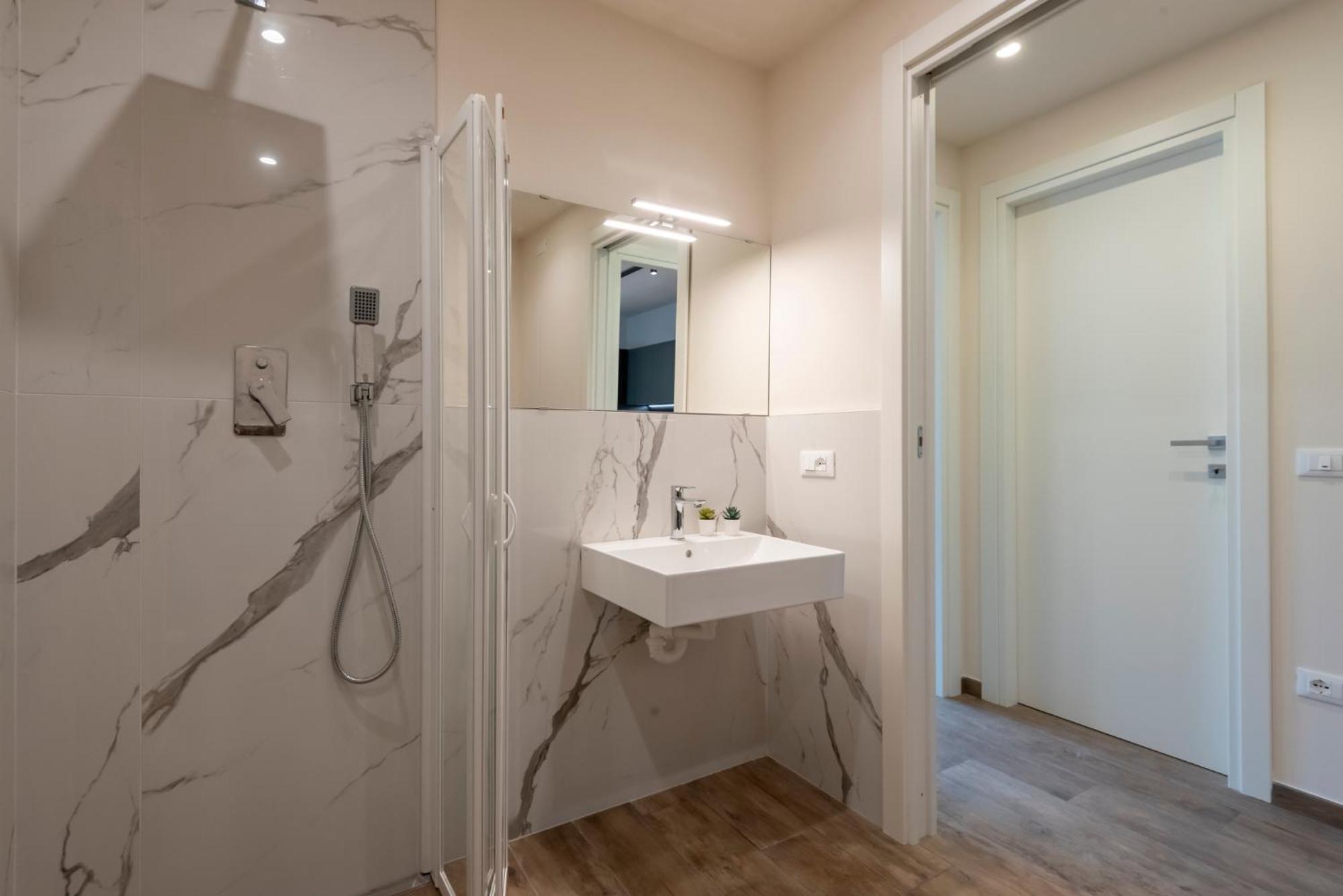 Iarsera Rooms And Apartment Лукка Екстер'єр фото