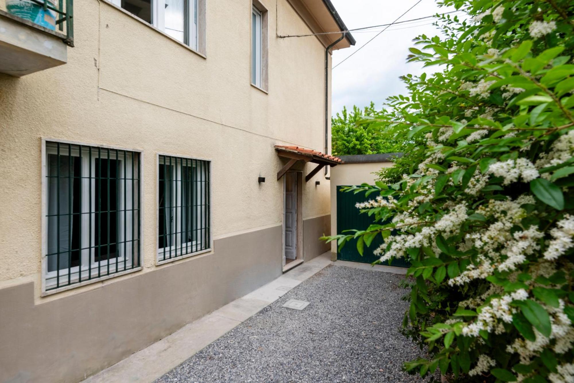 Iarsera Rooms And Apartment Лукка Екстер'єр фото